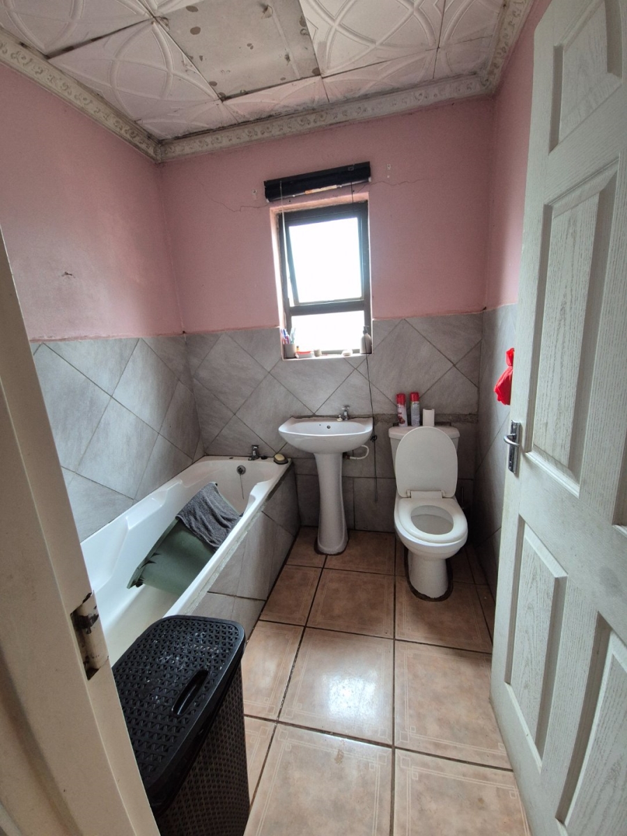 2 Bedroom Property for Sale in Motherwell Nu7 Eastern Cape